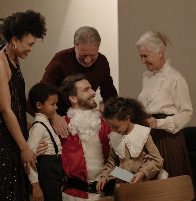 Supporting Seniors Through the Holiday Blues